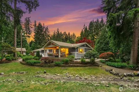 Exterior - 23307 49th Ave SE, Bothell, WA 98021 photo 9 of 17