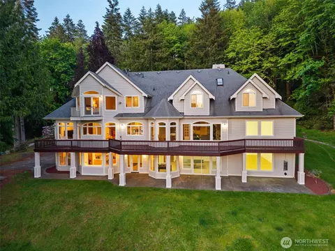 1410 Summit Lake Shore Rd NW, Olympia, WA 98502