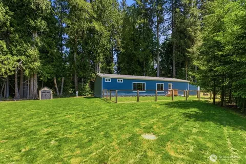 29377 Scenic Dr NE, Poulsbo, WA 98370