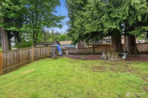 Exterior - 11314 E Ibberson Dr, Everett, WA 98208 photo 6 of 10