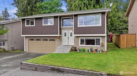 Exterior - 11314 E Ibberson Dr, Everett, WA 98208 photo 4 of 10