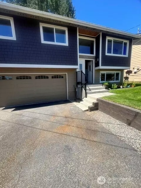 Exterior - 11314 E Ibberson Dr, Everett, WA 98208 photo 3 of 10