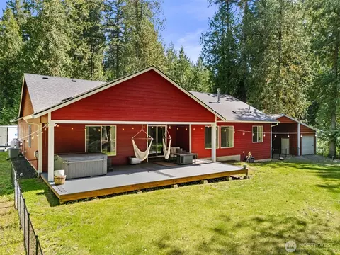 7611 Kerbaugh Rd NE, Olympia, WA 98516