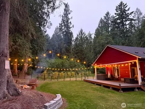 7611 Kerbaugh Rd NE, Olympia, WA 98516