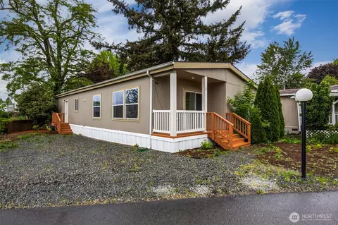 1720 Maple Ln #1, Kent, WA 98030
