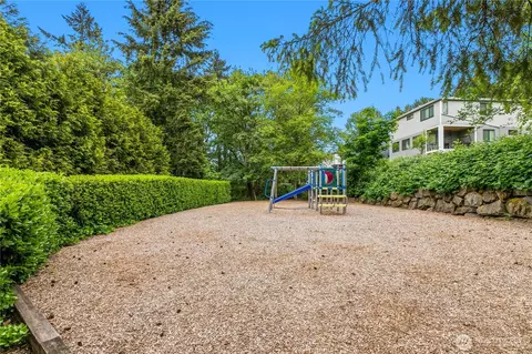 Exterior - 12118 NE 171st Pl #E203, Bothell, WA 98011 photo 4 of 5