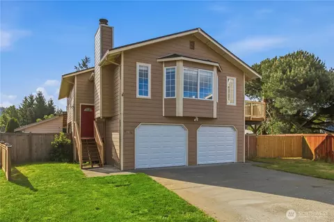 439 Hawthorne Ave S, Pacific, WA 98047