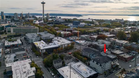 812 5th Ave N #102, Seattle, WA 98109