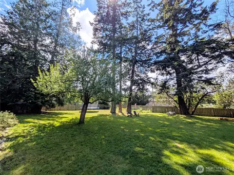 Exterior - 24 Shady Ln, Eastsound, WA 98245 photo 7 of 15