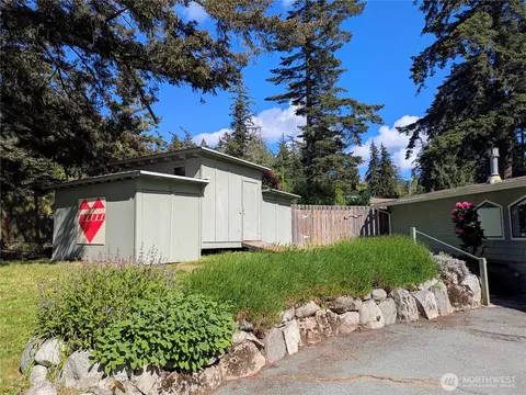 Exterior - 24 Shady Ln, Eastsound, WA 98245 photo 9 of 15