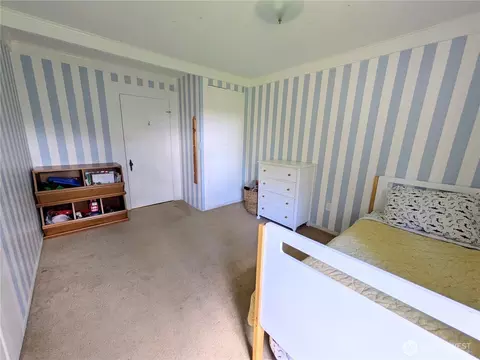 Bedroom - 24 Shady Ln, Eastsound, WA 98245 photo 5 of 7