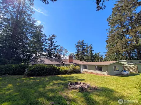 Exterior - 24 Shady Ln, Eastsound, WA 98245 photo 11 of 15