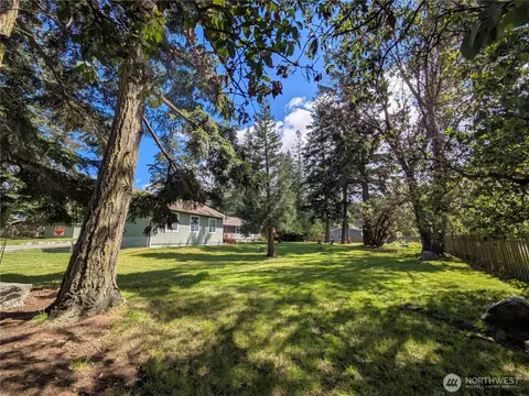 Exterior - 24 Shady Ln, Eastsound, WA 98245 photo 13 of 15