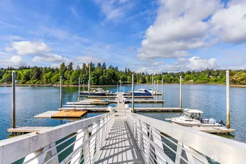 105 Lovell Ave SW #15-11, Bainbridge Island, WA 98110