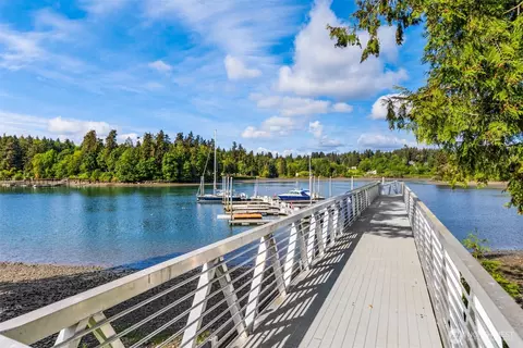 105 Lovell Ave SW #15-11, Bainbridge Island, WA 98110