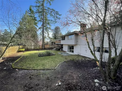 626 167th Ave NE, Bellevue, WA 98008