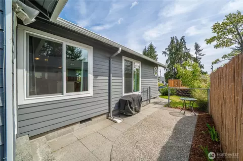 Exterior - 407 E Wright Ave, Tacoma, WA 98404 photo 13 of 19