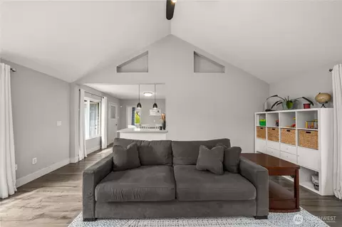Living - 407 E Wright Ave, Tacoma, WA 98404 photo 2 of 2