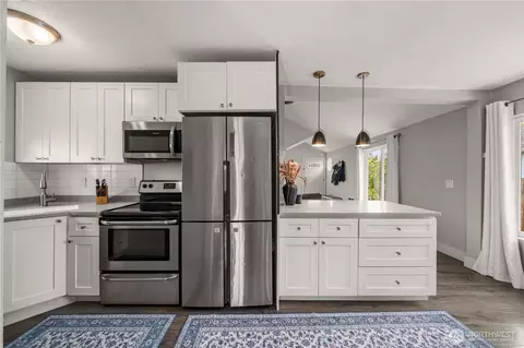 Kitchen - 407 E Wright Ave, Tacoma, WA 98404 photo 2 of 2
