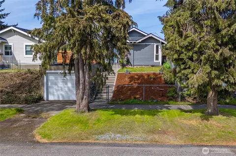 Exterior - 407 E Wright Ave, Tacoma, WA 98404 photo 6 of 19