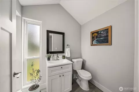 Bath - 407 E Wright Ave, Tacoma, WA 98404 photo 1 of 2