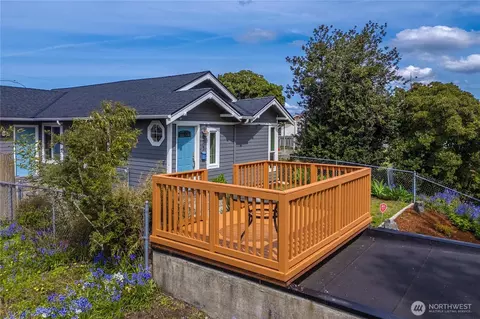 Exterior - 407 E Wright Ave, Tacoma, WA 98404 photo 11 of 19