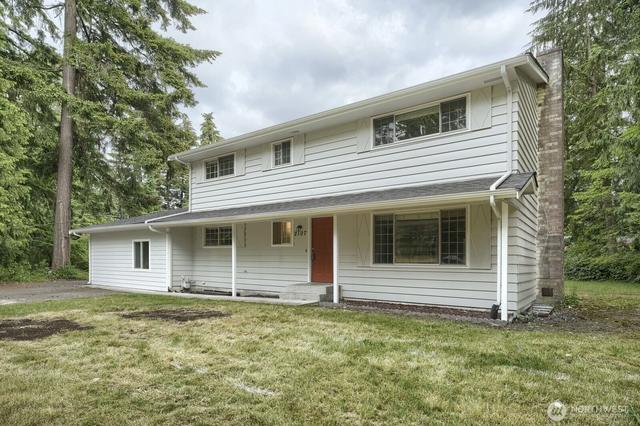 2107 SW 316th St, Federal Way, WA 98023