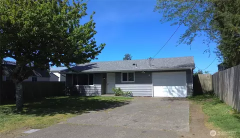 913 G St, Westport, WA 98595
