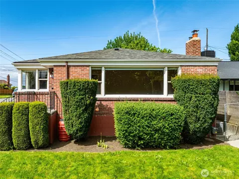 5457 35th Ave SW, Seattle, WA 98126