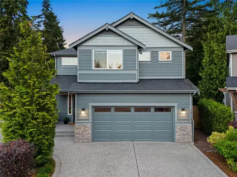 20714 1st Ave W, Lynnwood, WA 98036