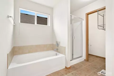Bath - 1818 190th St Ct E, Spanaway, WA 98387 photo 3 of 4