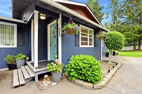 6875 E Fillmore St, Port Orchard, WA 98366