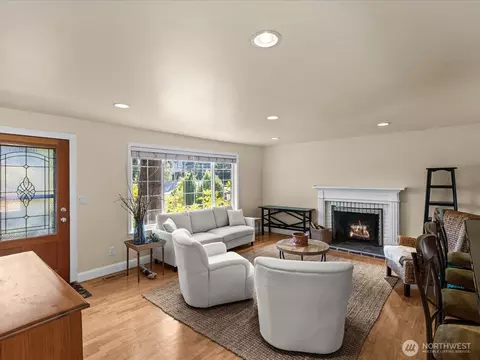 Living - 10610 NE 190th St, Bothell, WA 98011 photo 1 of 8