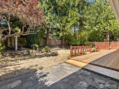 Exterior - 10610 NE 190th St, Bothell, WA 98011 photo 11 of 13