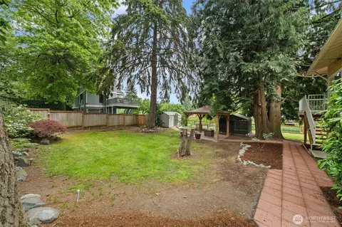 Exterior - 17502 113th Ave NE, Bothell, WA 98011 photo 5 of 5