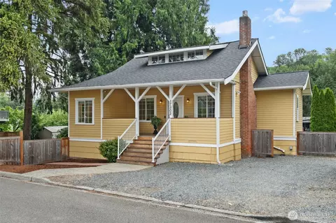 17502 113th Ave NE, Bothell, WA 98011