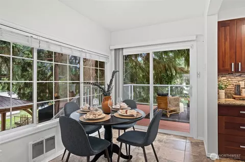 Dining - 17502 113th Ave NE, Bothell, WA 98011 photo 2 of 2