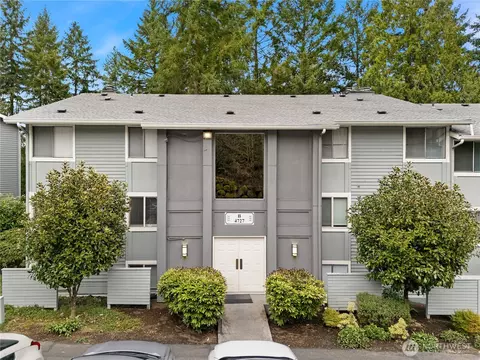 4727 W Lake Sammamish Pkwy SE #B201, Issaquah, WA 98027