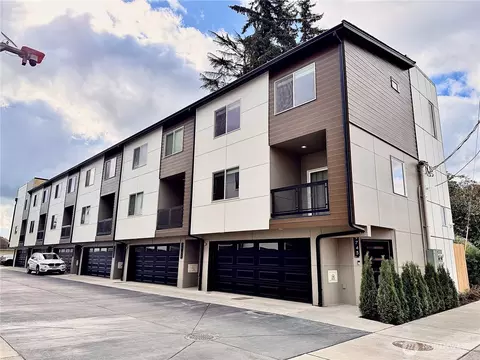 9745 4th Ave W, Everett, WA 98204