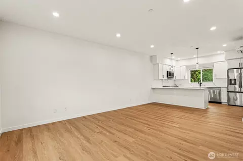 Living - 9745 4th Ave W, Everett, WA 98204 photo 3 of 4