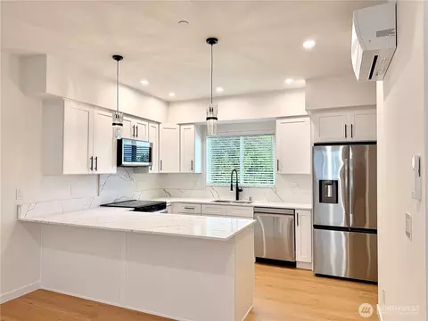 Kitchen - 9745 4th Ave W, Everett, WA 98204 photo 1 of 5