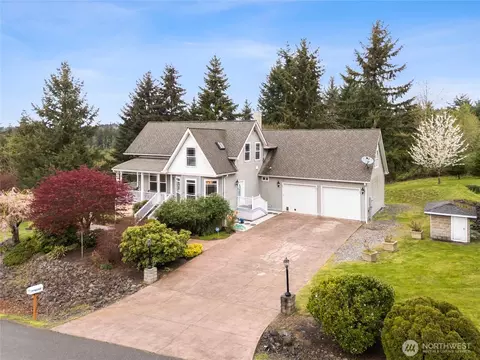 165 Tri Mountain Ln, Centralia, WA 98531
