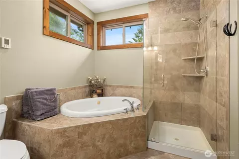 Bath - 19205 212th St E, Orting, WA 98360 photo 2 of 5
