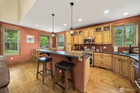Kitchen - 19205 212th St E, Orting, WA 98360 photo 1 of 5
