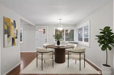 Dining - 918 Maple St, Everett, WA 98201 photo 1 of 3
