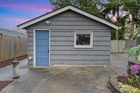 Other - 918 Maple St, Everett, WA 98201 photo 2 of 4