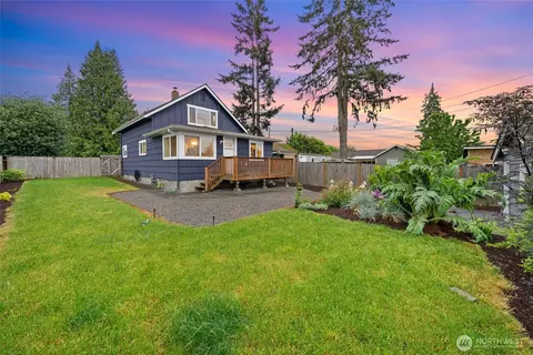 Exterior - 918 Maple St, Everett, WA 98201 photo 3 of 7