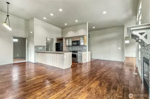 Living - 2111 Paramount St, Walla Walla, WA 99362 photo 4 of 7
