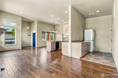 Living - 2111 Paramount St, Walla Walla, WA 99362 photo 1 of 7
