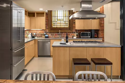 Kitchen - 1845 16th Ave, Seattle, WA 98122 photo 3 of 5